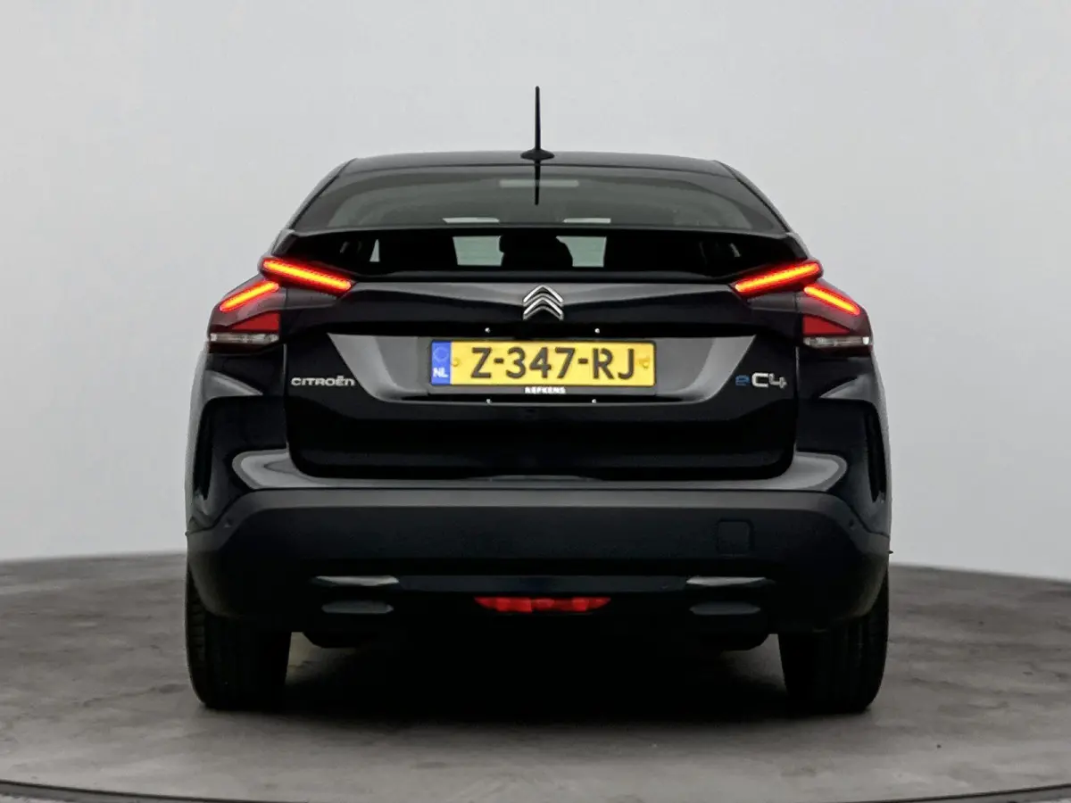 You 50 kWh Apple Carplay Android auto| comfortstoelen| Camera