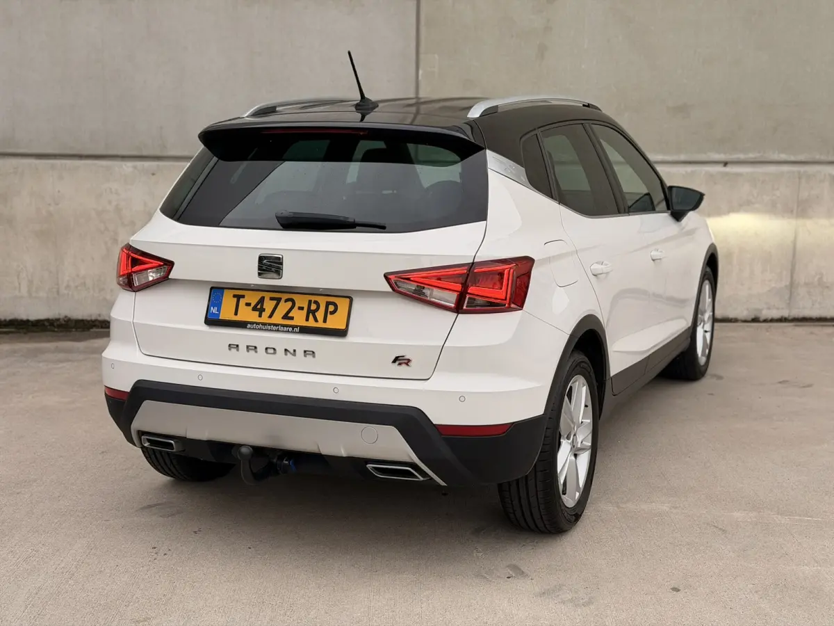 1.0 TSI FR Trekhaak CarPlay Keyless Navi ACC Stoelverwarming