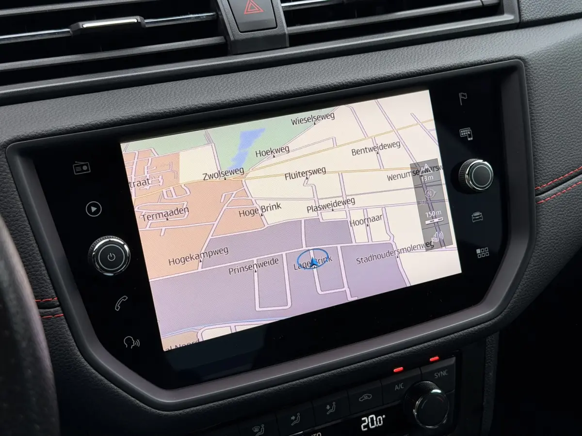 1.0 TSI FR Trekhaak CarPlay Keyless Navi ACC Stoelverwarming
