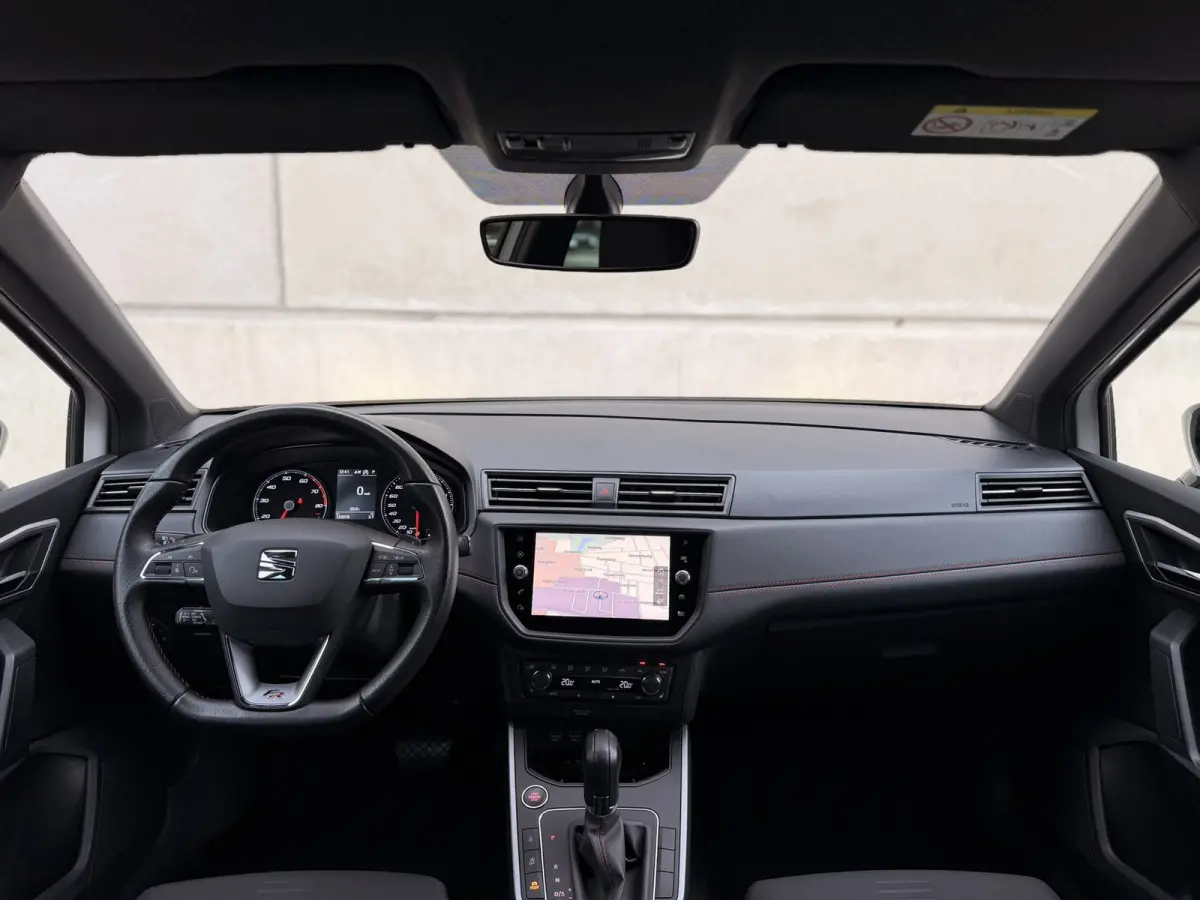 1.0 TSI FR Trekhaak CarPlay Keyless Navi ACC Stoelverwarming