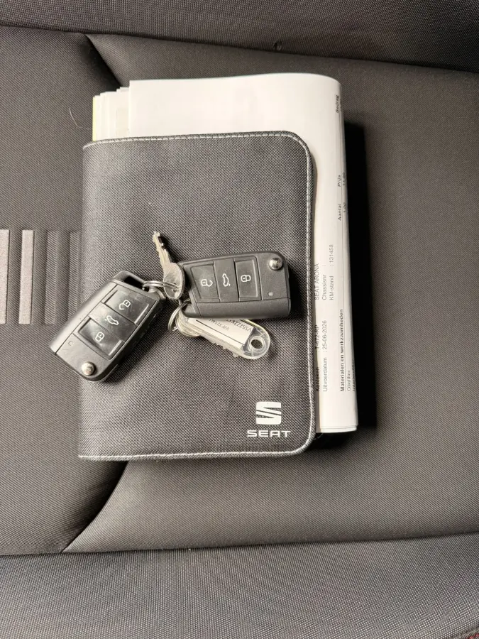 1.0 TSI FR Trekhaak CarPlay Keyless Navi ACC Stoelverwarming