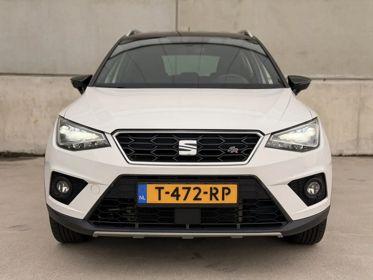 1.0 TSI FR Trekhaak CarPlay Keyless Navi ACC Stoelverwarming