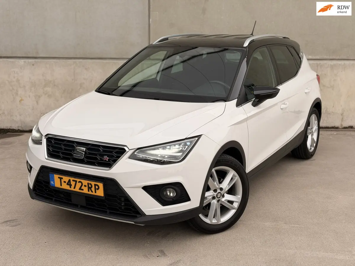 1.0 TSI FR Trekhaak CarPlay Keyless Navi ACC Stoelverwarming