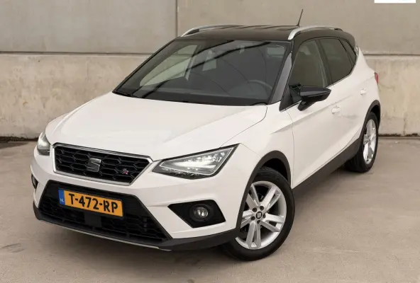 1.0 TSI FR Trekhaak CarPlay Keyless Navi ACC Stoelverwarming