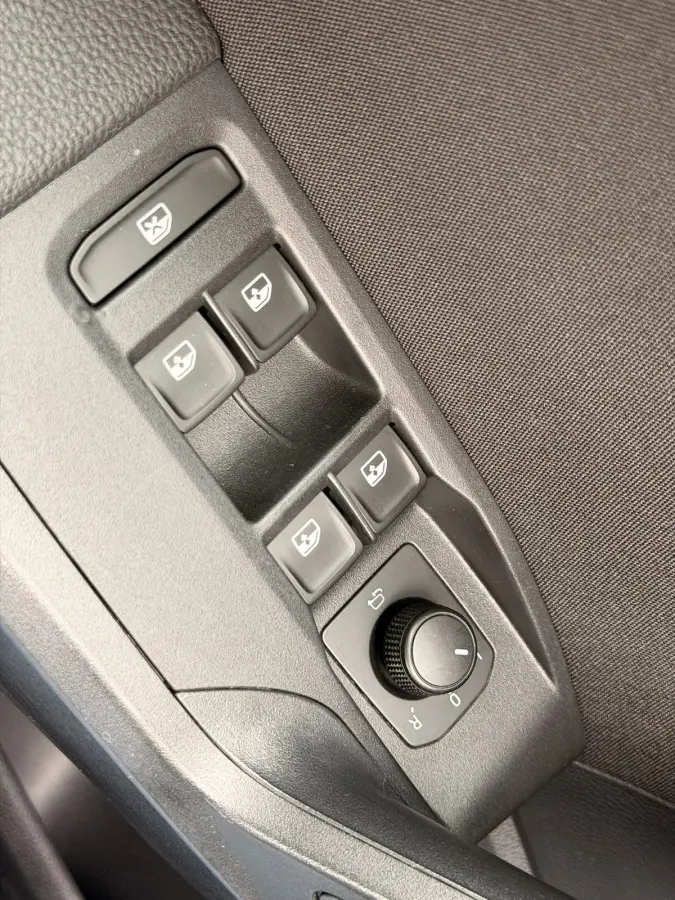 1.0 TSI FR Trekhaak CarPlay Keyless Navi ACC Stoelverwarming