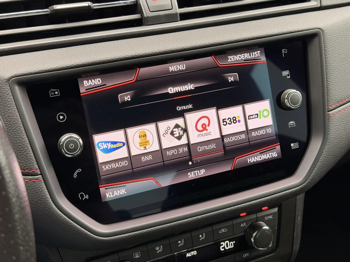 1.0 TSI FR Trekhaak CarPlay Keyless Navi ACC Stoelverwarming