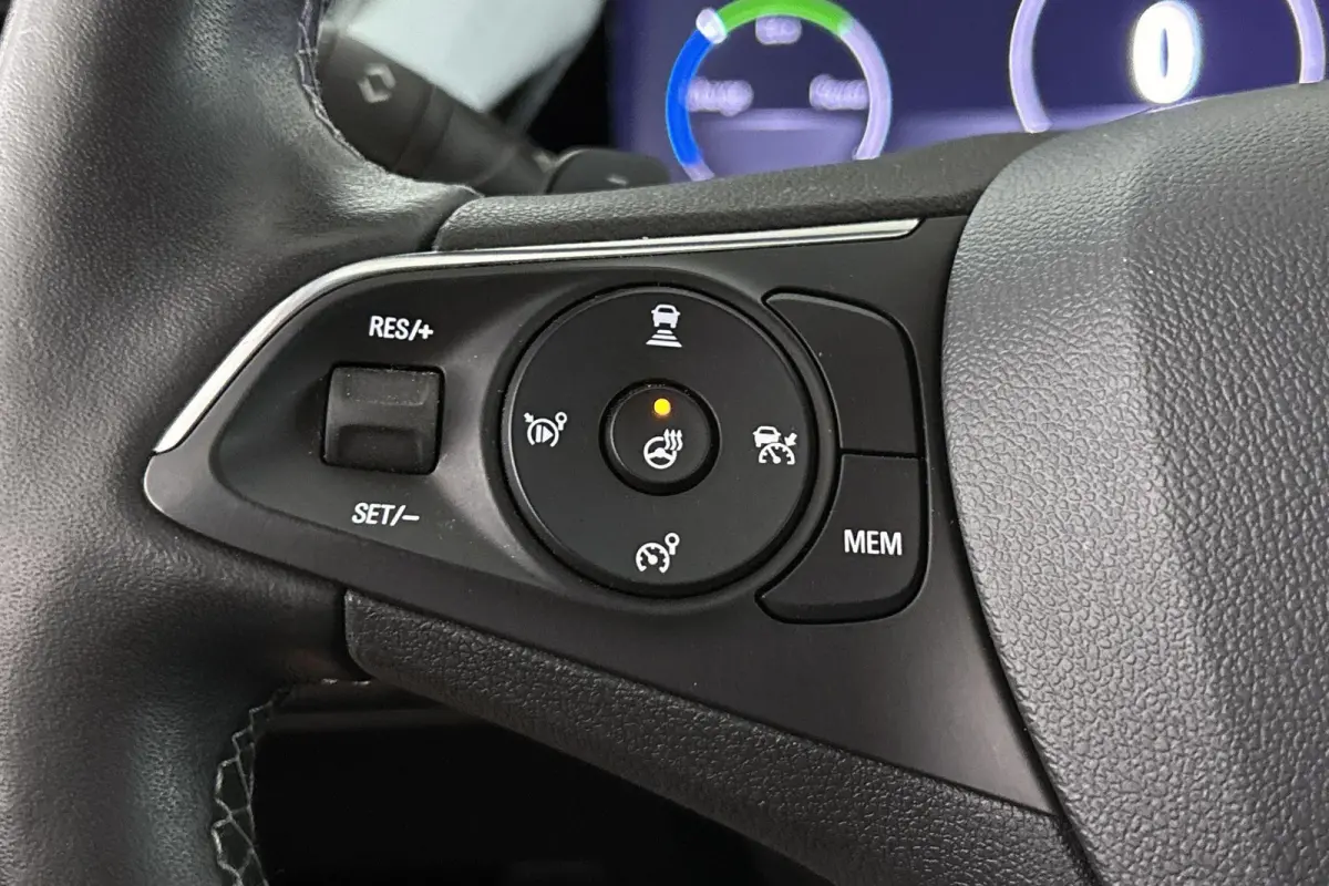 1.6 Turbo Plug-In Hybrid Level 4 GS Stuur-Stoelverwarming Camera Keyless IntelliLux Koplampen