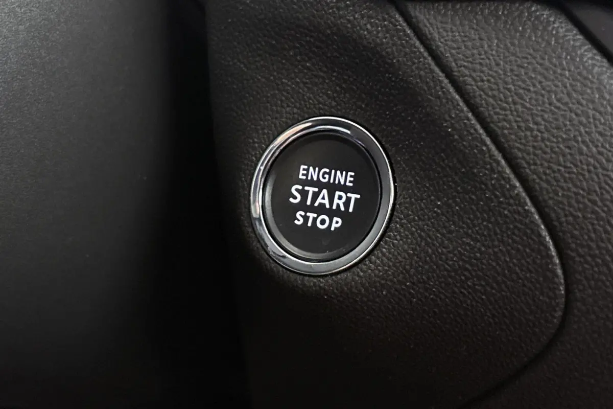 1.6 Turbo Plug-In Hybrid Level 4 GS Stuur-Stoelverwarming Camera Keyless IntelliLux Koplampen