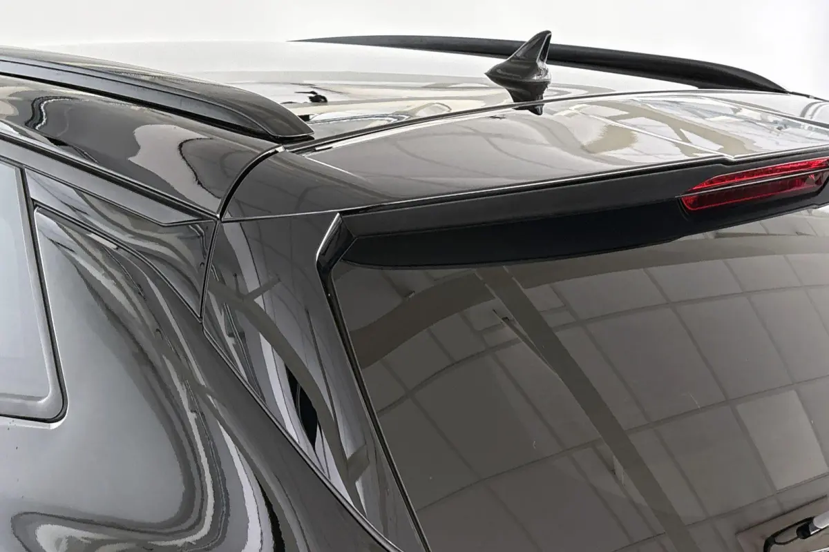 1.6 Turbo Plug-In Hybrid Level 4 GS Stuur-Stoelverwarming Camera Keyless IntelliLux Koplampen