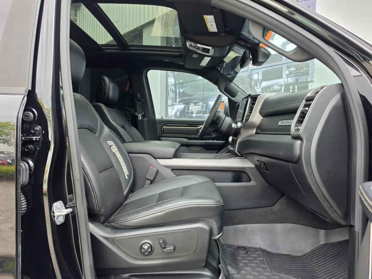 1500 4X4 5.7 V8 4x4 Crew Cab Rebel