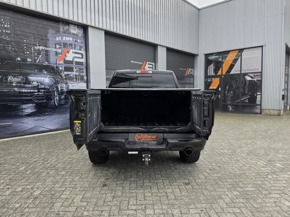 1500 4X4 5.7 V8 4x4 Crew Cab Rebel