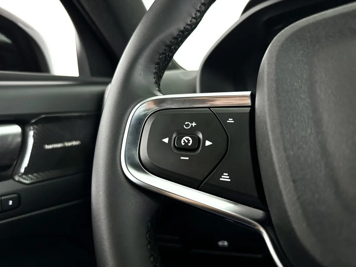 B4 Plus Black Edition | Panoramadak | 360° camera | Harman Kardon | Stoel- en stuurverwarming | Trekhaak