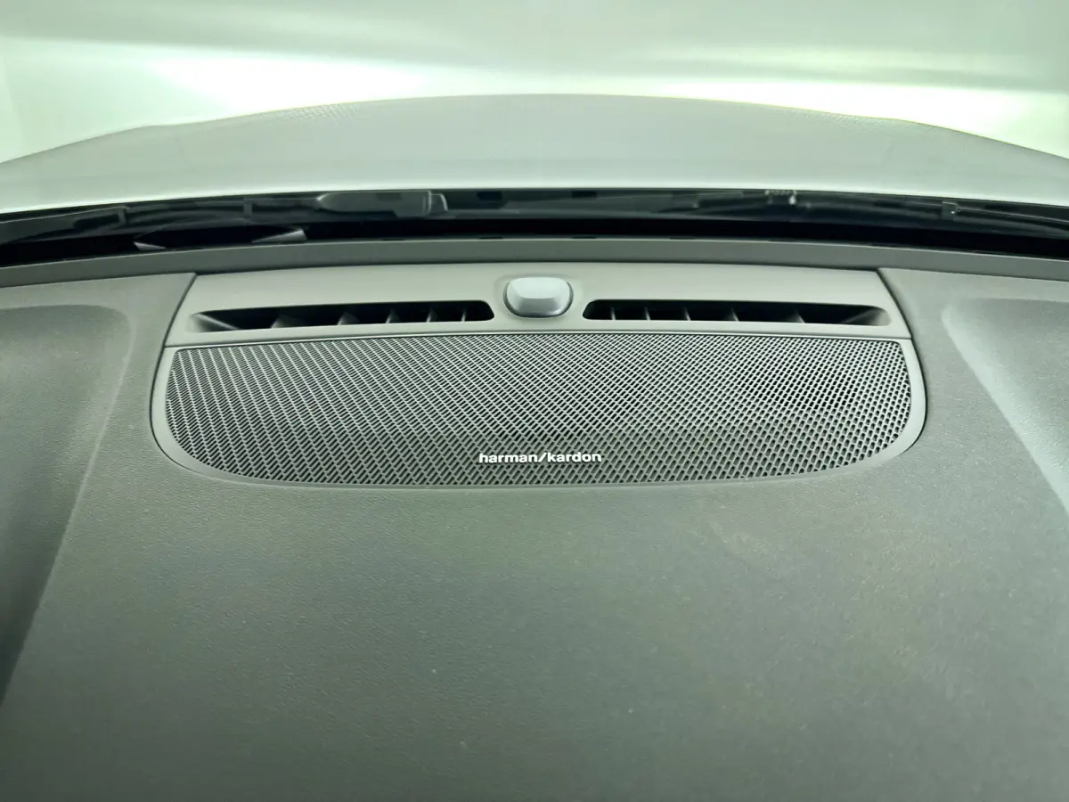 B4 Plus Black Edition | Panoramadak | 360° camera | Harman Kardon | Stoel- en stuurverwarming | Trekhaak