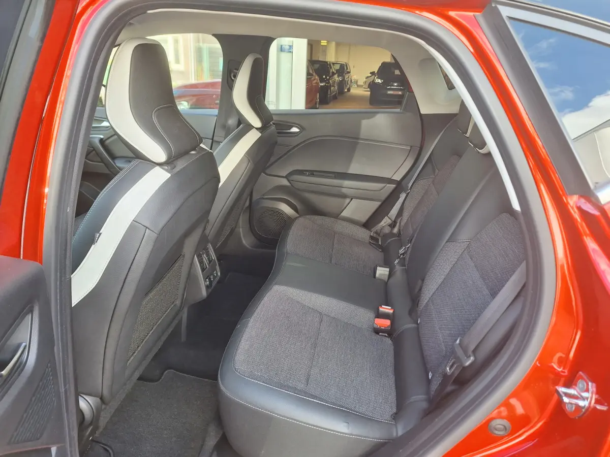 1.0 TCe 100 Intens /Navi/Apple/Android/Clima/Pdc/Garantie