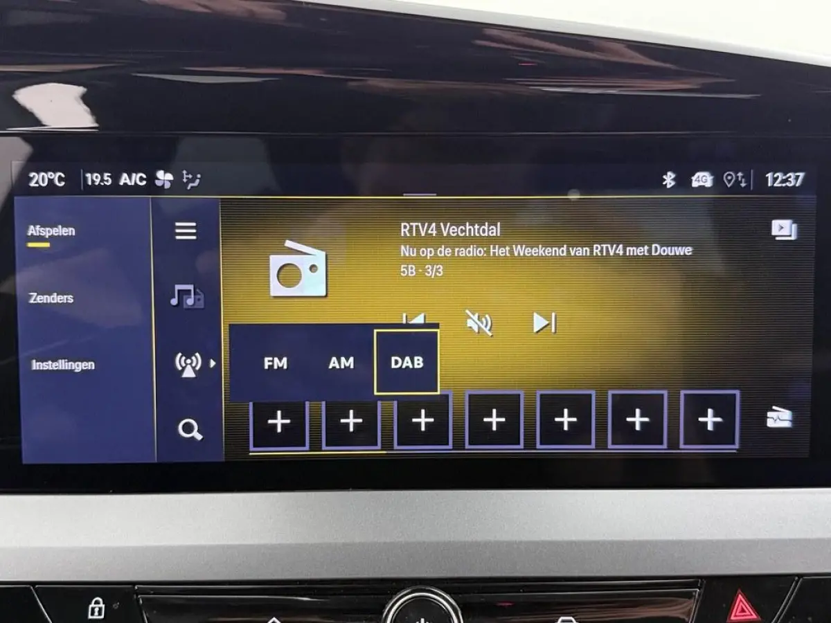 1.2T 145pk Hybrid GS Automaat Winterpakket/Camera/ Alcantara/Ecc/Ad.Cruise/Keyless/Blindspot/CarPlay  Nieuwe model