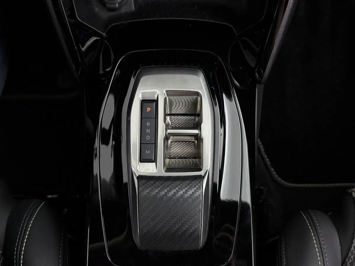 1.2 Hybrid 145PK GT Automaat 360.Camera/Nav/Led /Blindspot/Keyless/Ad.Cruise/CarPlay