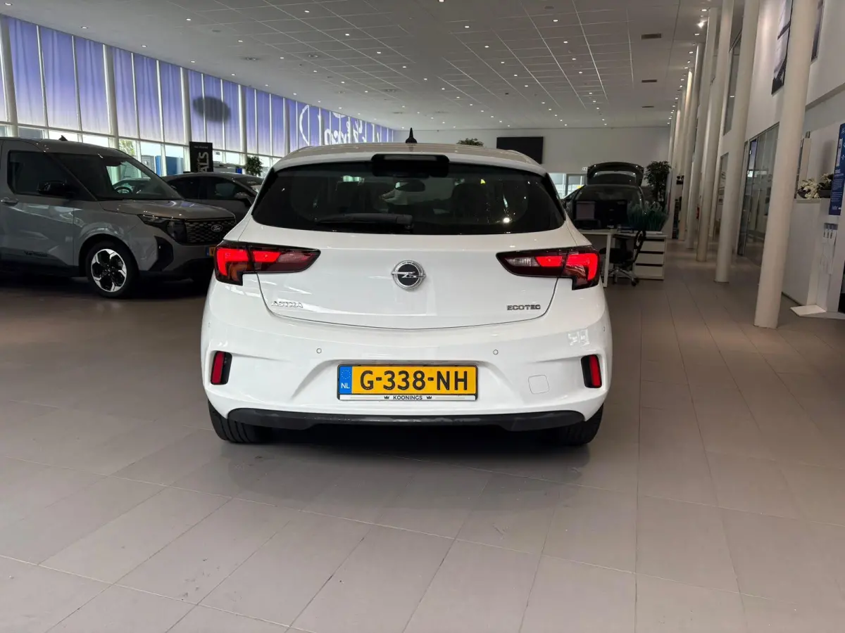 1.0 Turbo Online Edition PARKEER SENSOREN VOOR EN ACHTER | CRUISE CONTROL |