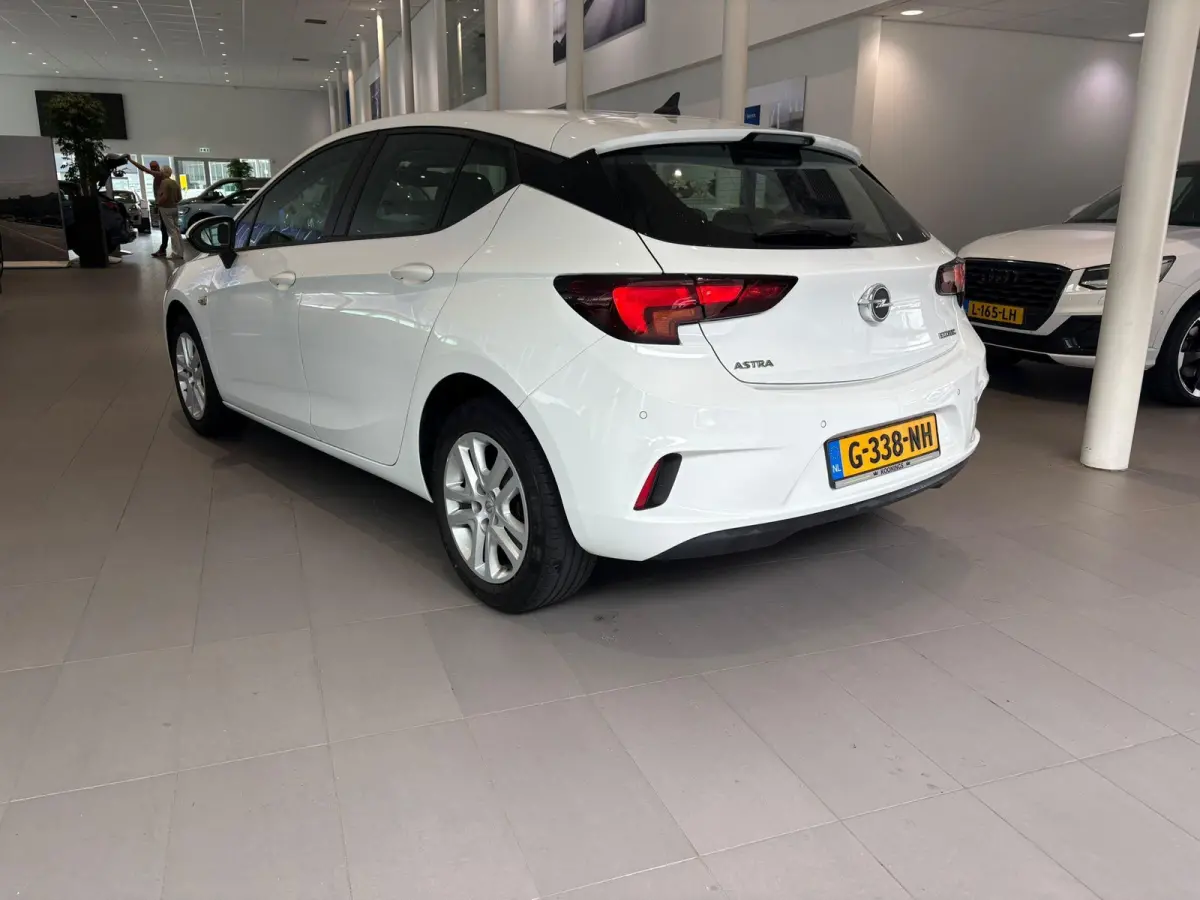 1.0 Turbo Online Edition PARKEER SENSOREN VOOR EN ACHTER | CRUISE CONTROL |