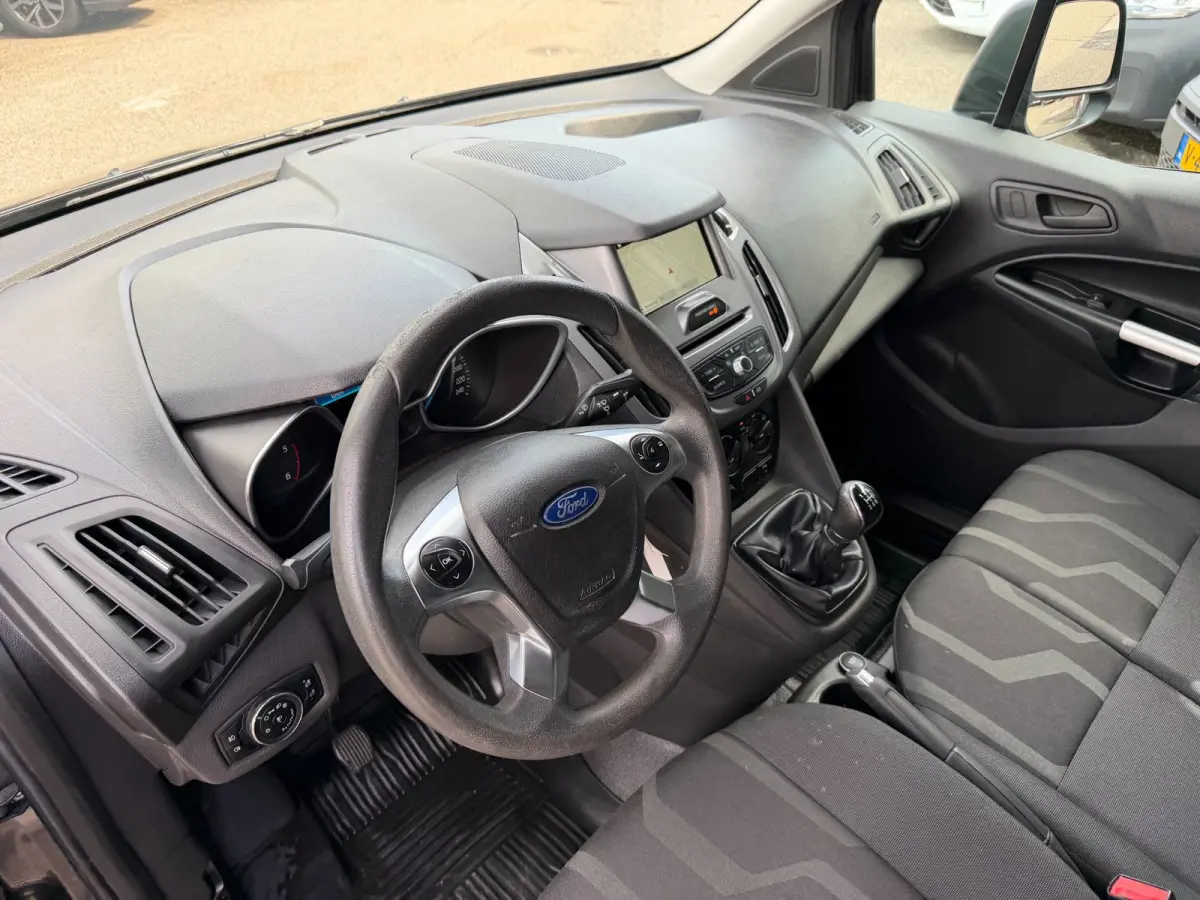 1.5 TDCI 101PK L1 Trend / Sync 3 / 3 zits / Camera / Voorruit verwarming