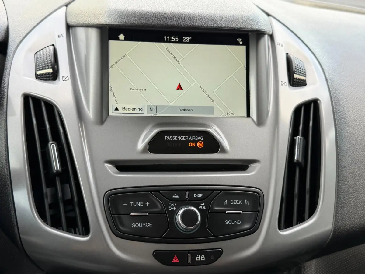 1.5 TDCI 101PK L1 Trend / Sync 3 / 3 zits / Camera / Voorruit verwarming