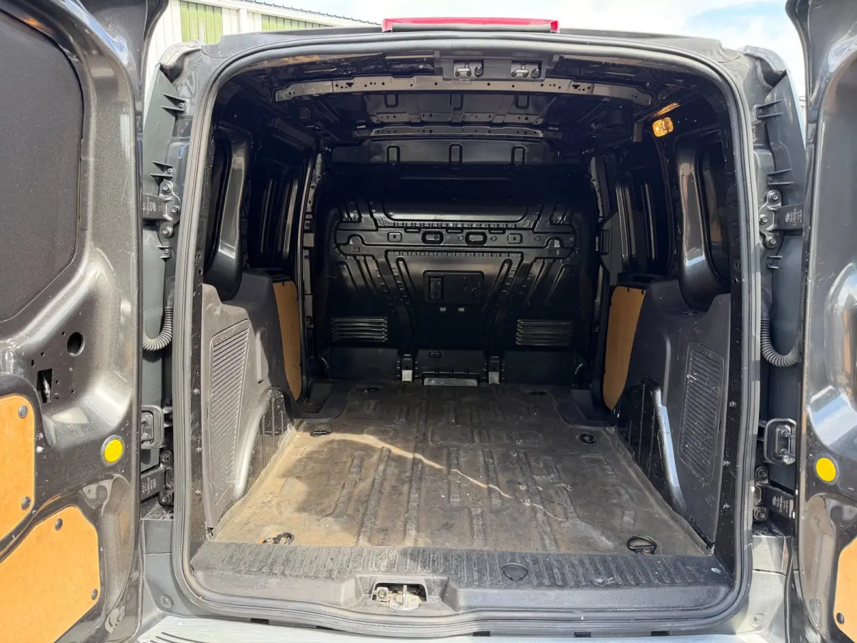 1.5 TDCI 101PK L1 Trend / Sync 3 / 3 zits / Camera / Voorruit verwarming
