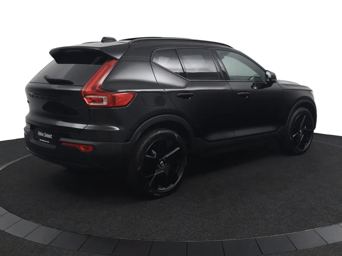 2.0 B4 Plus Black Edition | Trekhaak | Panoramadak | 360 Camera | Harman/Kardon |