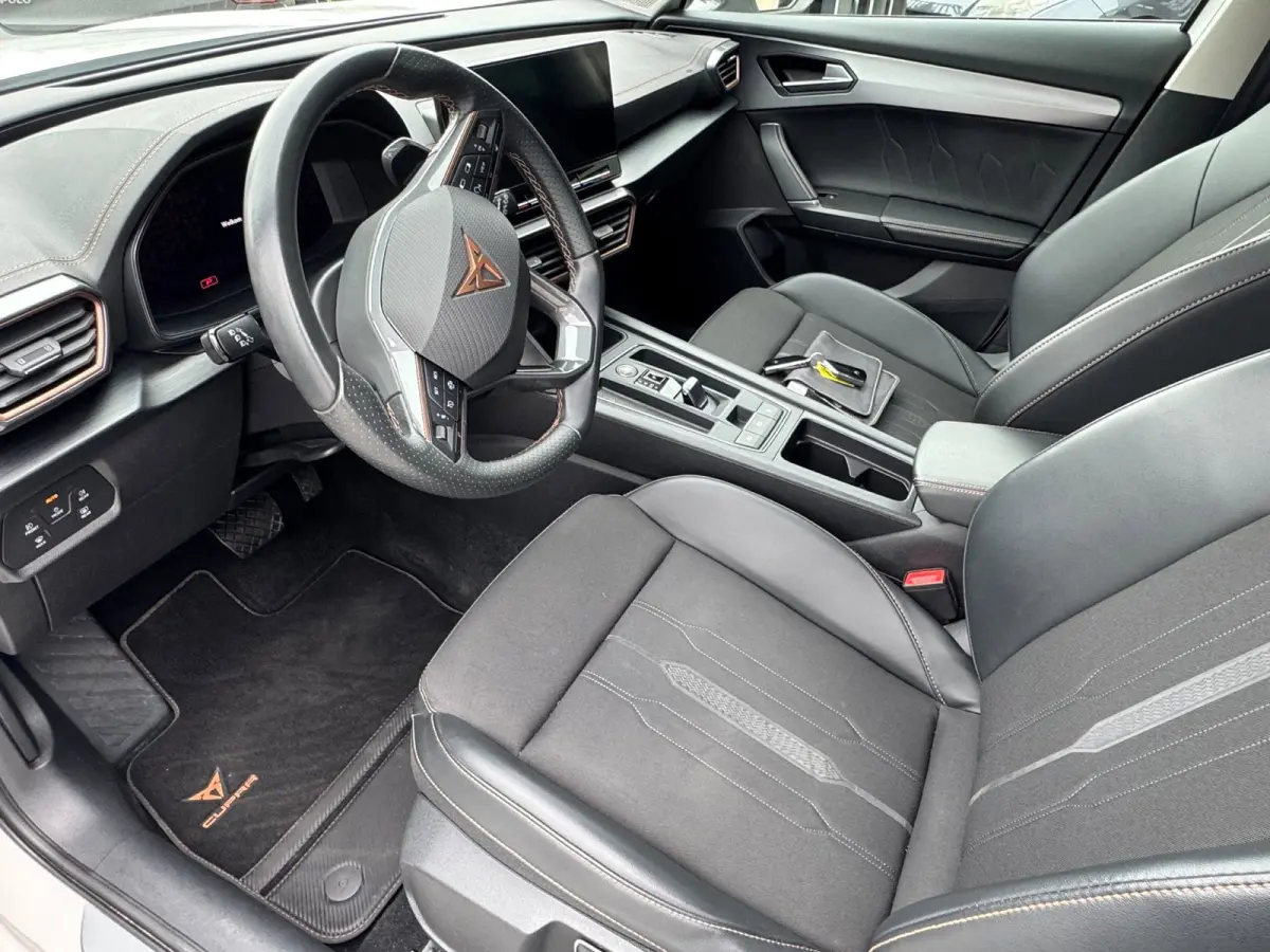 1.4 e-Hybrid Business