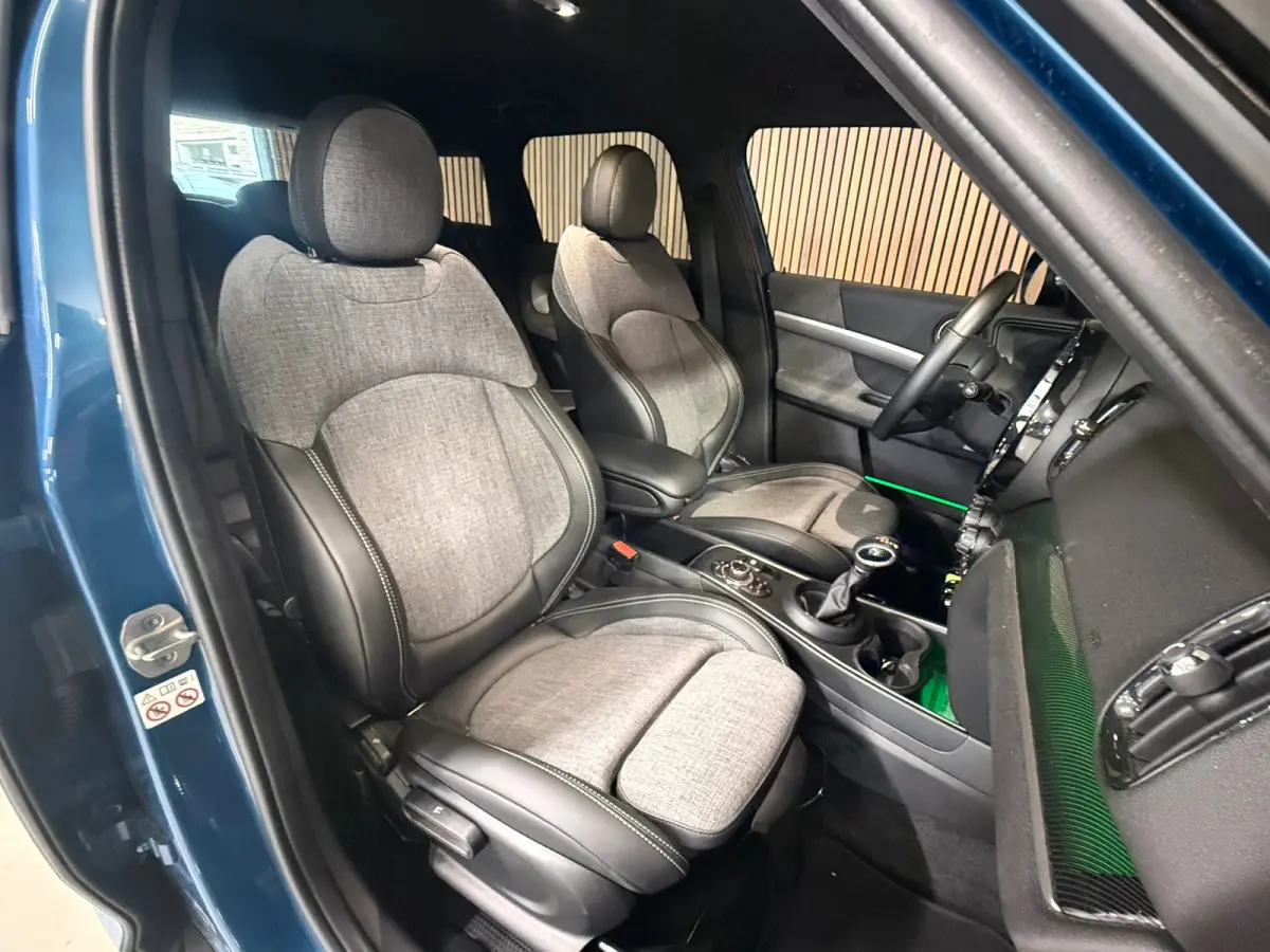 1.5 Cooper ALL4 MINI Yours