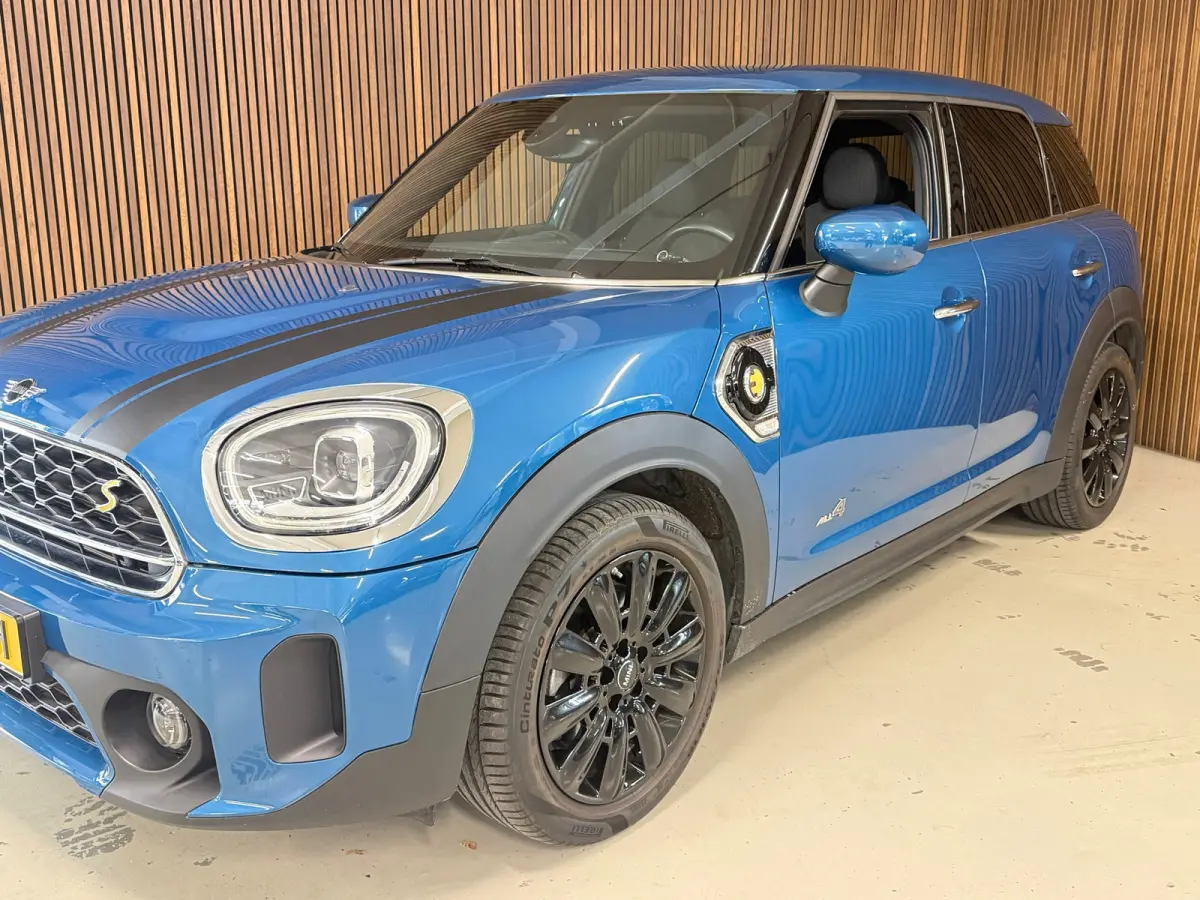1.5 Cooper ALL4 MINI Yours