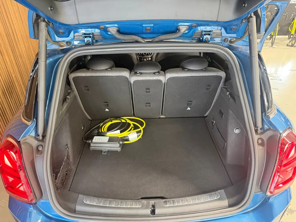 1.5 Cooper ALL4 MINI Yours