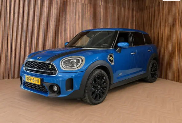 1.5 Cooper ALL4 MINI Yours