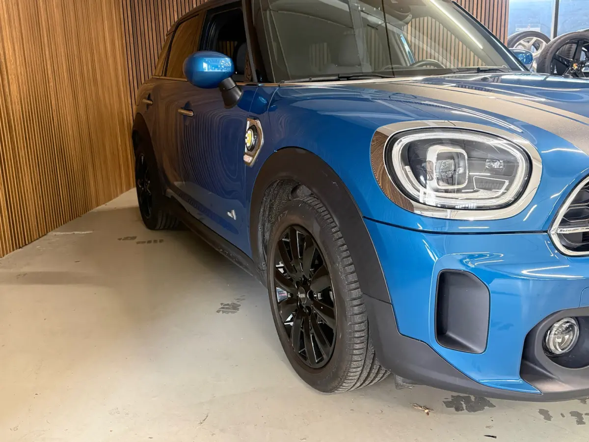 1.5 Cooper ALL4 MINI Yours