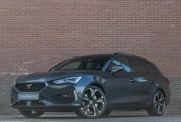 1.4 e-Hybrid 245pk VZ, Panoramadak, Carplay, Stoel & Stuurverwarming, Camera, Adaptive Cruise, Keyless.