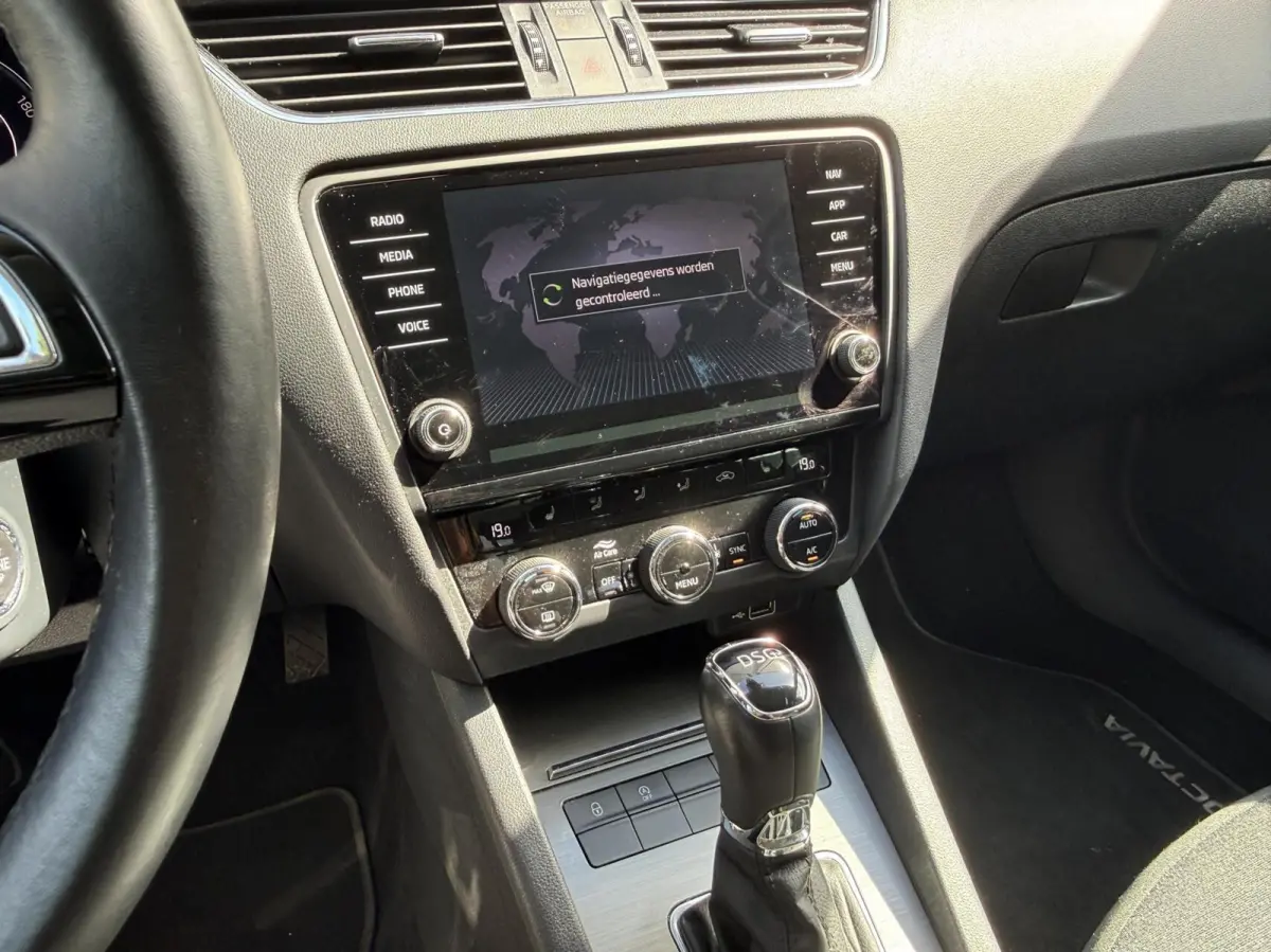 1.0 TSI Greentech Style Business | Automaat | Carplay | Trekhaak