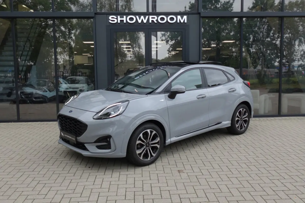 1.0 EcoBoost ST-Line PANO CAM CRUISE