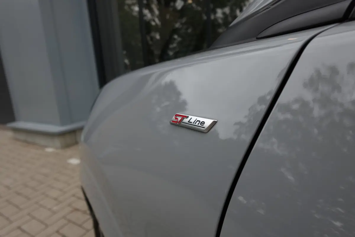 1.0 EcoBoost ST-Line PANO CAM CRUISE