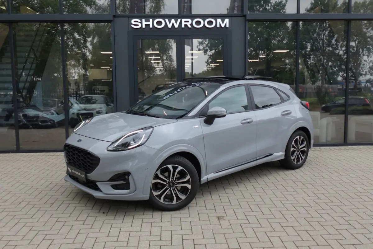 1.0 EcoBoost ST-Line PANO CAM CRUISE