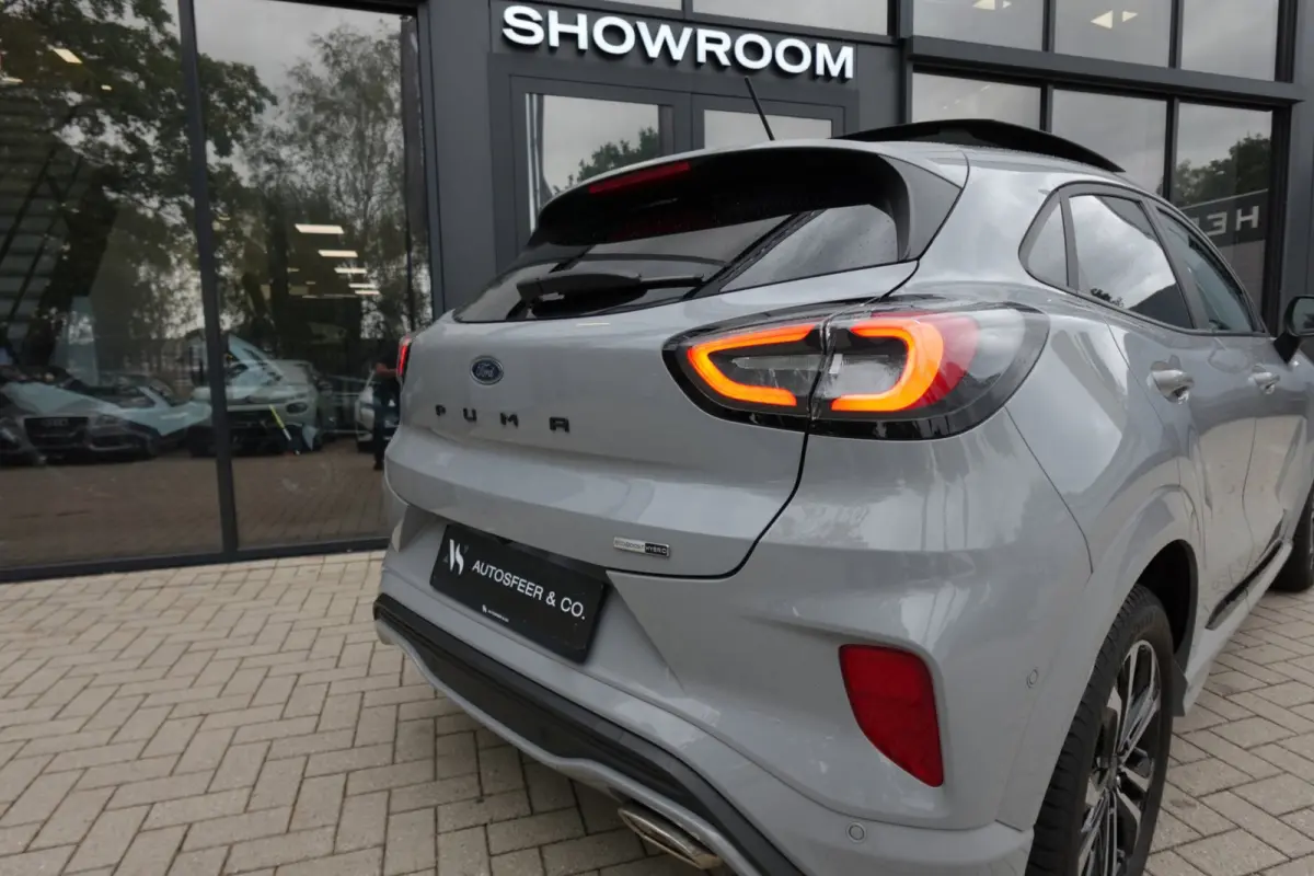 1.0 EcoBoost ST-Line PANO CAM CRUISE
