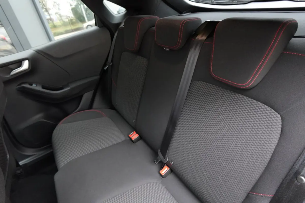 1.0 EcoBoost ST-Line PANO CAM CRUISE