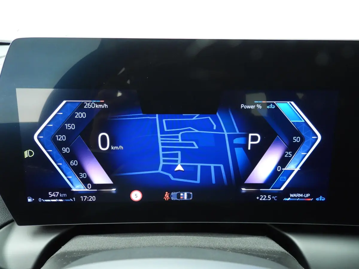 220 | M-Sportpakket | LED | Navigatie | Sportstoelen | Shadow line | DAB | Alu 18 inch