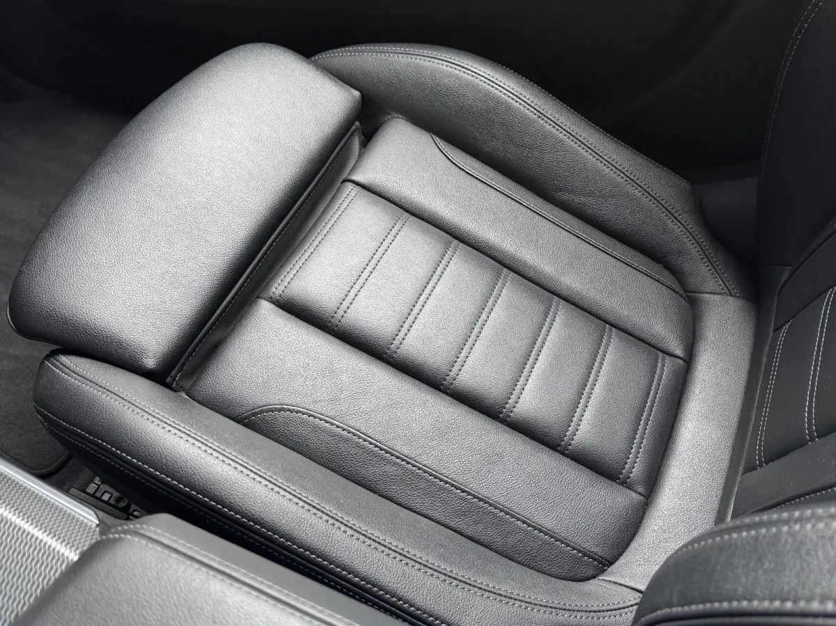 320i High Executive