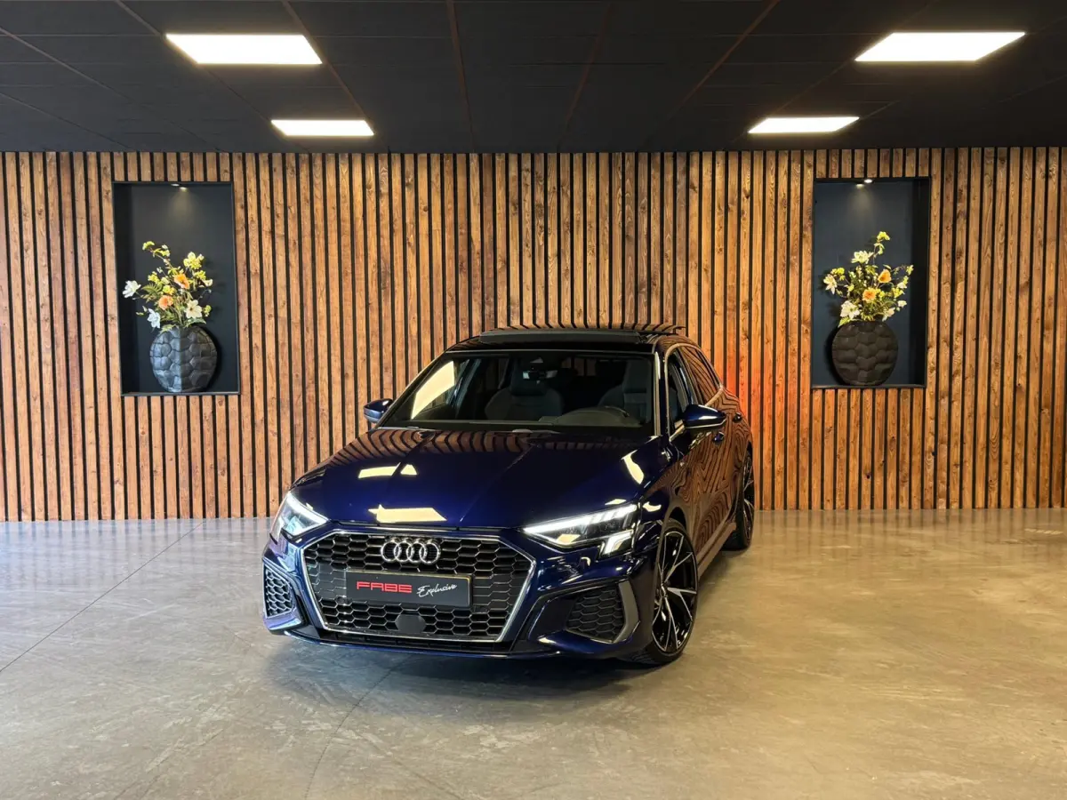 35 TFSI S edition / 3x S-Line / Pano / Virtual / Stoelverwarming / Carplay / DAB
