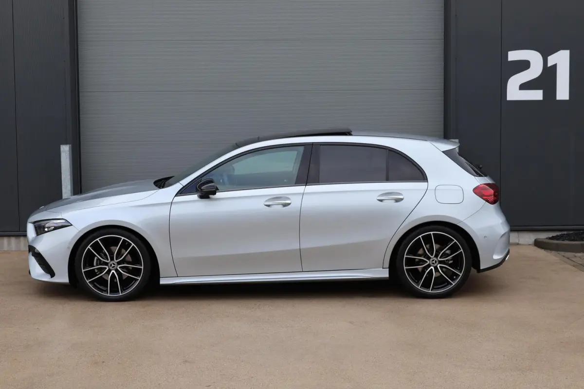 200 AMG Line / Panoramadak / Memory Stoelen / Keyless-Go / 360 Camera / Stuurwielverwarming