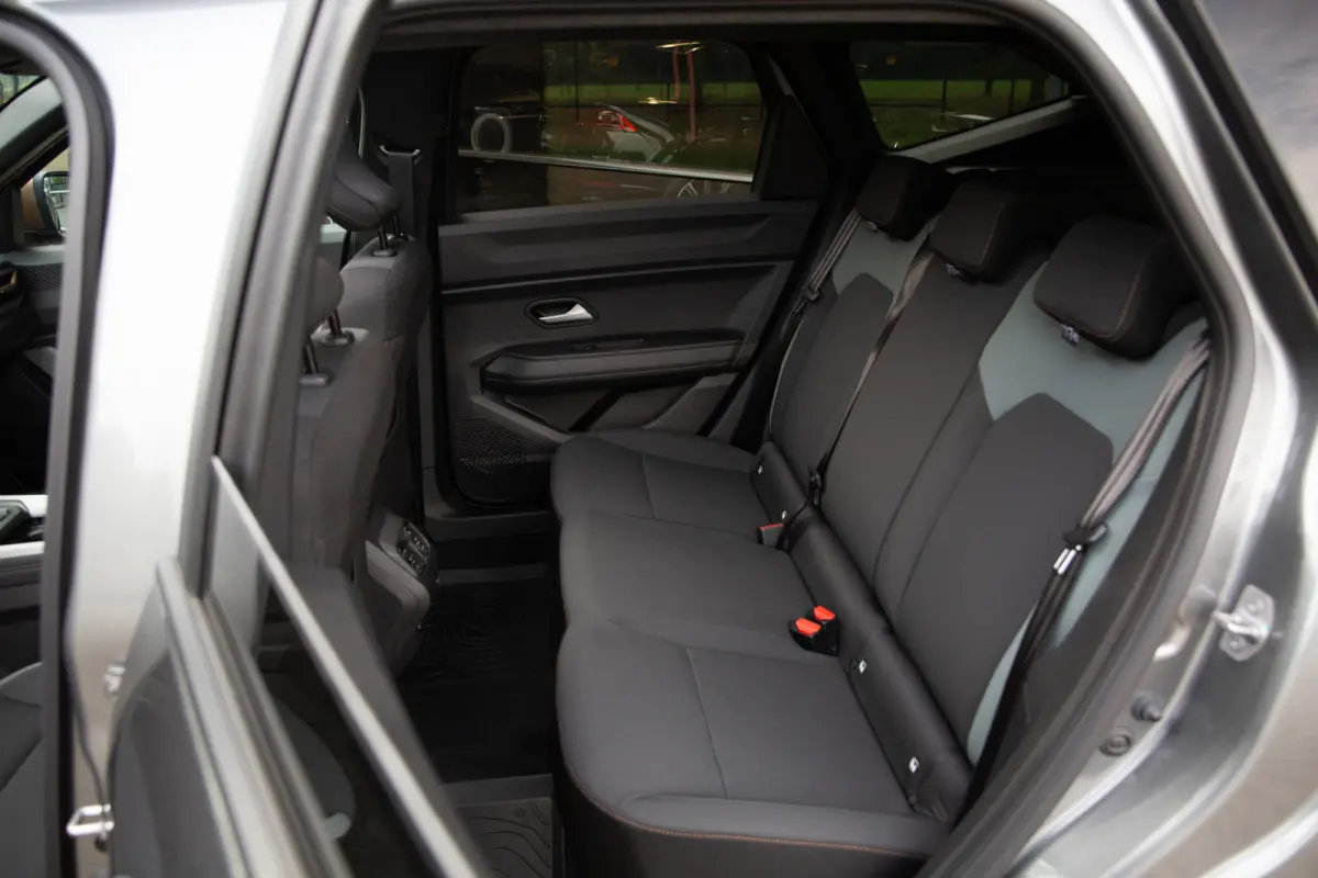 1.8 Hybrid 155 Extreme , Pack Winter, Pano, Adap. Cruise, SOH 98,5%