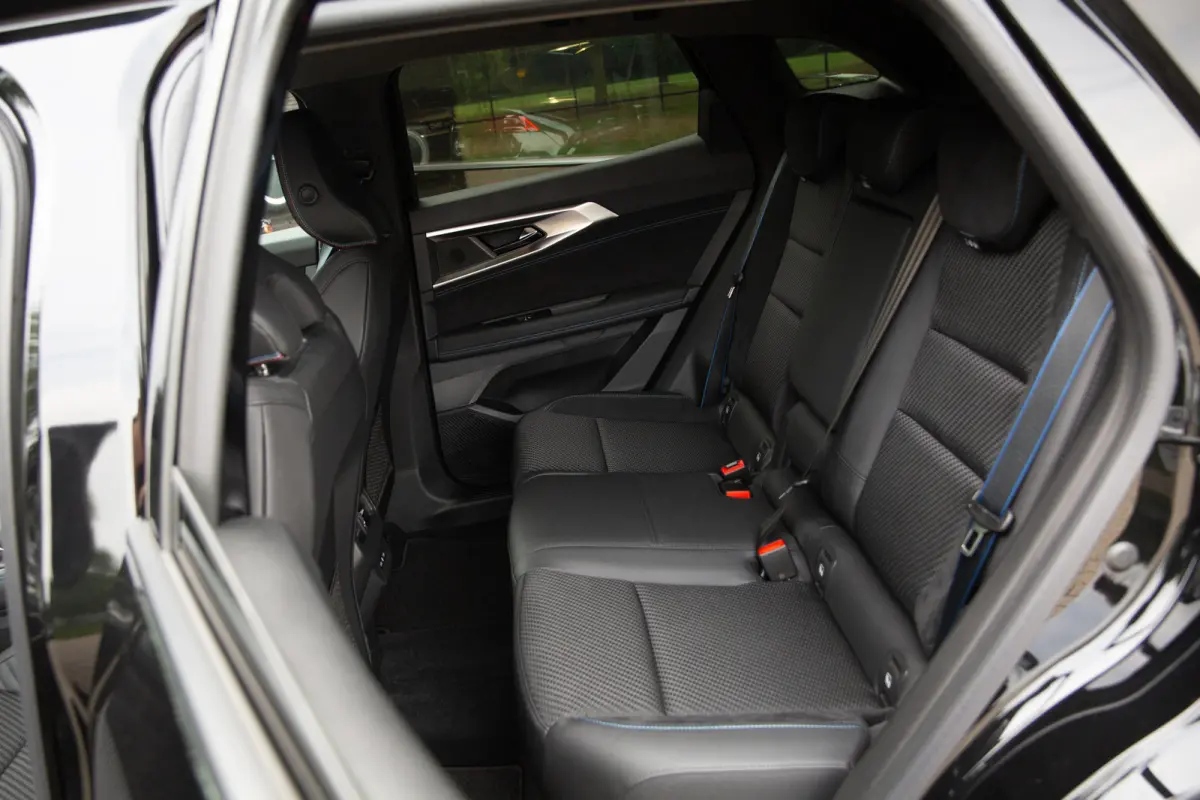 1.2 E-Tech full hybrid 200 esprit Alpine , Adap. cruise, Voorruitverwarming, Achteruitrijcamera,