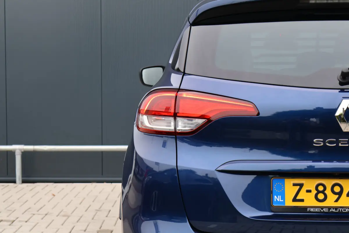 1.3 TCe Limited Automaat | Trekhaak | Stoelverwarming | Camera | Keyless | Apple Carplay / Android Auto | 20 Inch