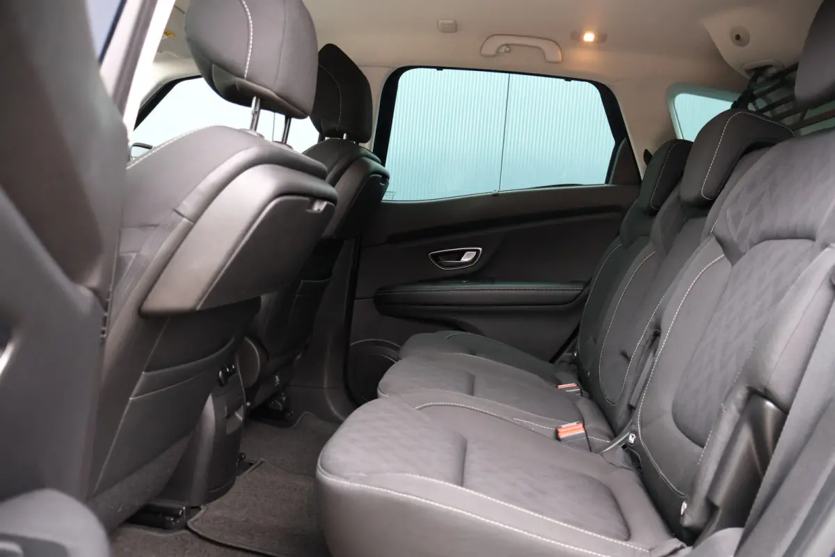 1.3 TCe Limited Automaat | Trekhaak | Stoelverwarming | Camera | Keyless | Apple Carplay / Android Auto | 20 Inch