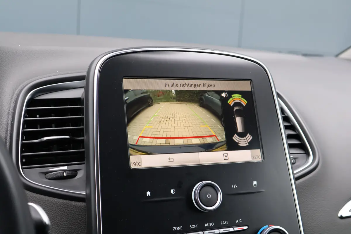 1.3 TCe Limited Automaat | Trekhaak | Stoelverwarming | Camera | Keyless | Apple Carplay / Android Auto | 20 Inch
