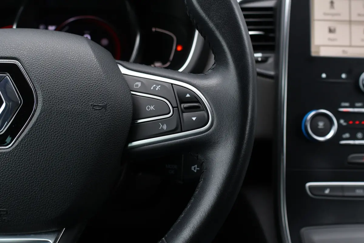 1.3 TCe Limited Automaat | Trekhaak | Stoelverwarming | Camera | Keyless | Apple Carplay / Android Auto | 20 Inch