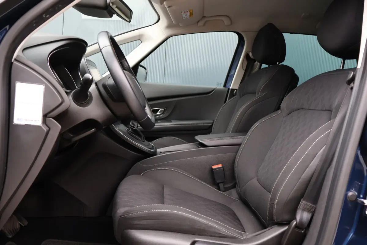 1.3 TCe Limited Automaat | Trekhaak | Stoelverwarming | Camera | Keyless | Apple Carplay / Android Auto | 20 Inch